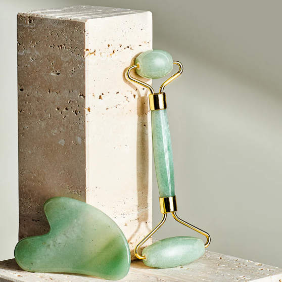 Jade Roller And Gua Sha Set
